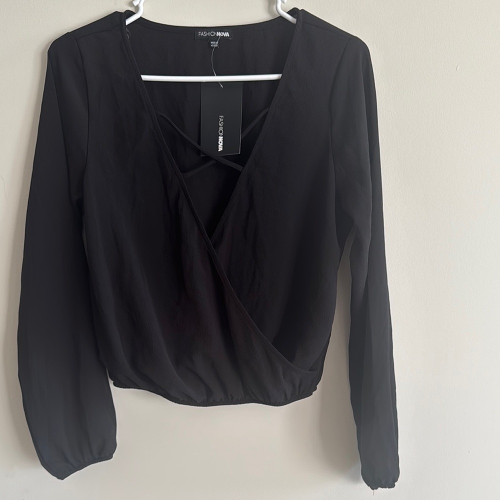 Fashion Nova Women's Black Wrap Top
